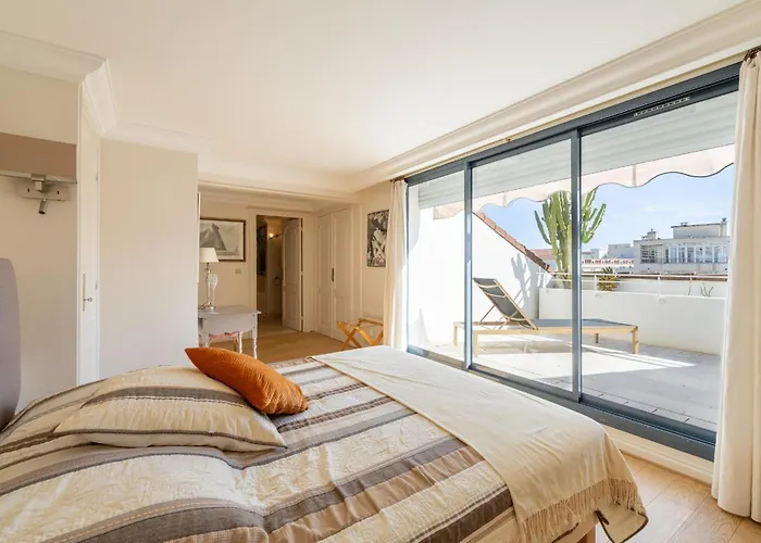 Ref 823 - Center - Duplex For Rent * Cannes