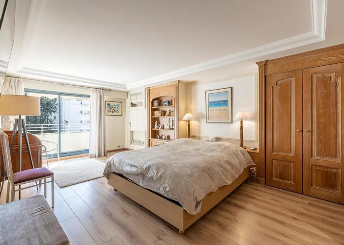 Ref 823 - Center - Duplex For Rent Lägenhet