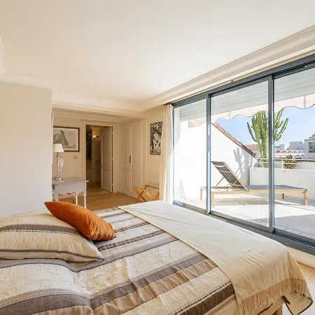 Ref 823 - Center - Duplex For Rent * 戛纳